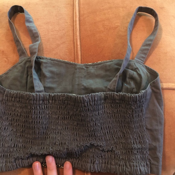 crop top - Picture 2 of 3